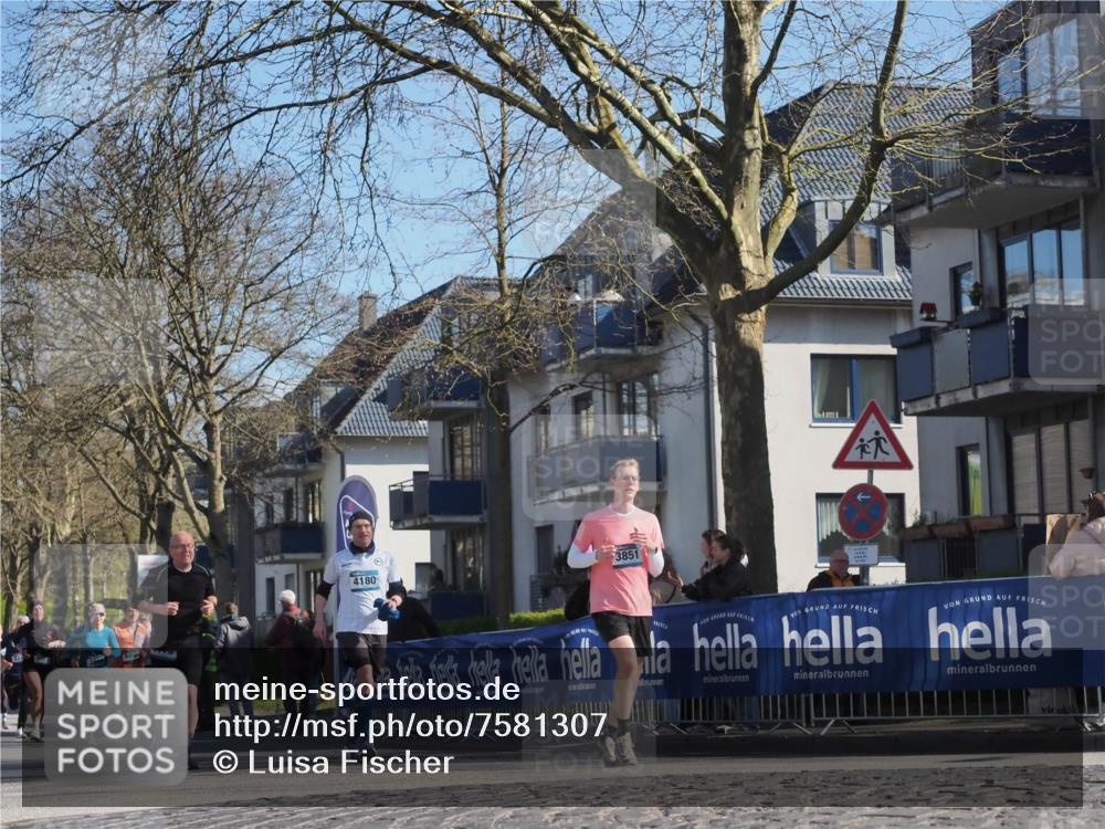 06.04.2025 - 44. Internationalen Wilhelmsburger Insellauf Luisa Fischer http://msf.ph/oto/7581307 06.04.2025 10:45:33 Ziel 4180, 3851 meine-sportfotos.de