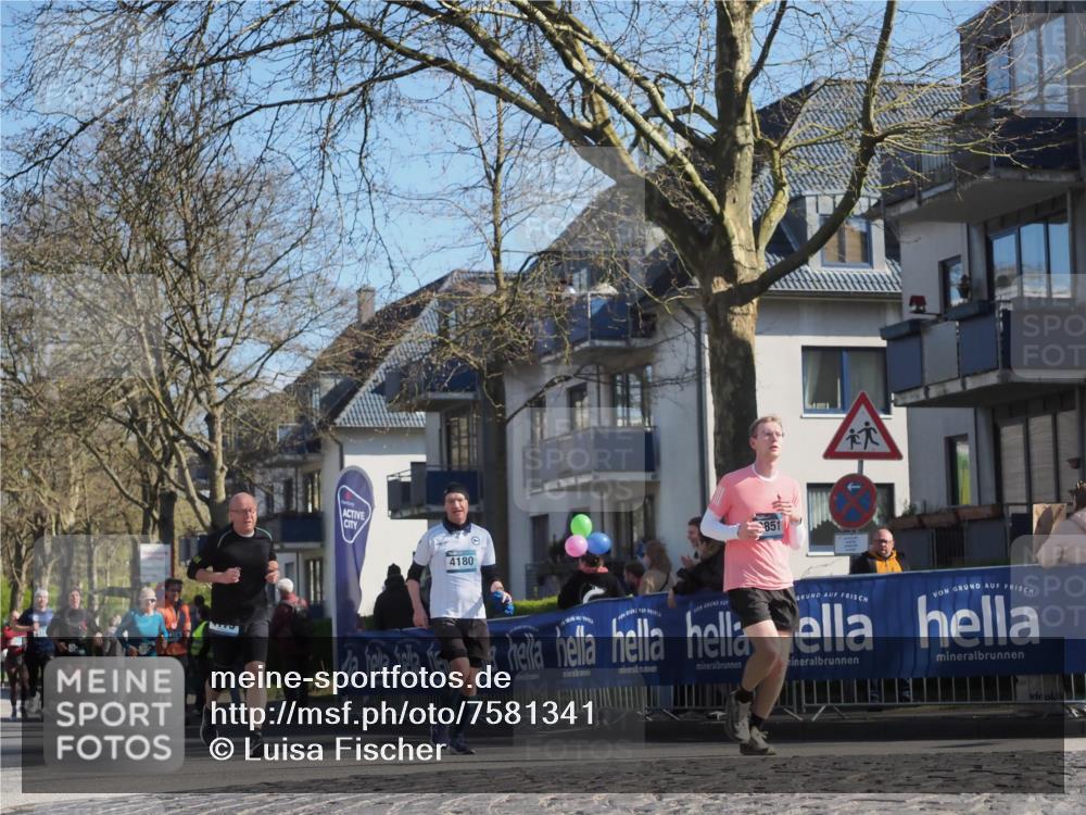 06.04.2025 - 44. Internationalen Wilhelmsburger Insellauf Luisa Fischer http://msf.ph/oto/7581341 06.04.2025 10:45:34 Ziel 4180, 851 meine-sportfotos.de
