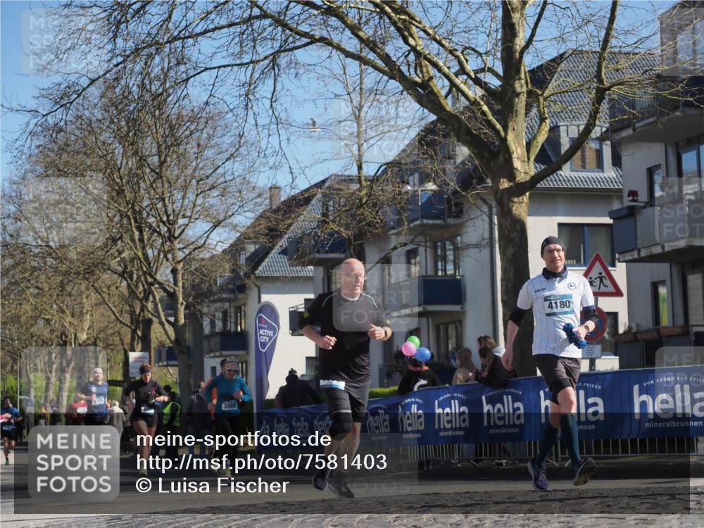06.04.2025 - 44. Internationalen Wilhelmsburger Insellauf Luisa Fischer http://msf.ph/oto/7581403 06.04.2025 10:45:35 Ziel 3999, 4180 meine-sportfotos.de