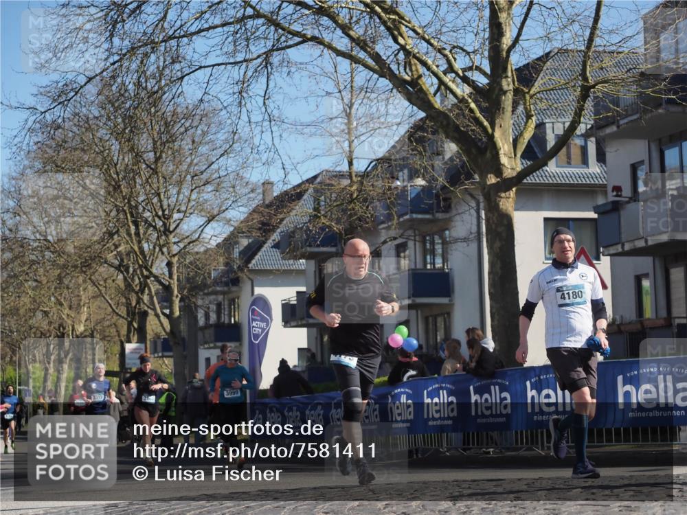 06.04.2025 - 44. Internationalen Wilhelmsburger Insellauf Luisa Fischer http://msf.ph/oto/7581411 06.04.2025 10:45:35 Ziel 4180, 3550, 3313, 3999 meine-sportfotos.de