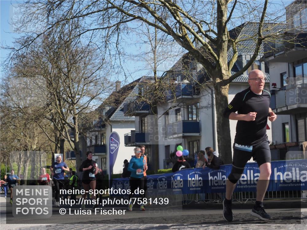 06.04.2025 - 44. Internationalen Wilhelmsburger Insellauf Luisa Fischer http://msf.ph/oto/7581439 06.04.2025 10:45:36 Ziel 182, 550, 3313, 3861, 3939 meine-sportfotos.de