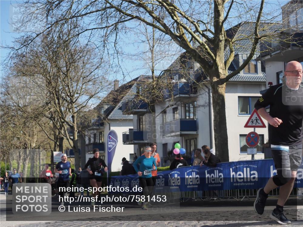 06.04.2025 - 44. Internationalen Wilhelmsburger Insellauf Luisa Fischer http://msf.ph/oto/7581453 06.04.2025 10:45:37 Ziel 3313, 380, 3999 meine-sportfotos.de