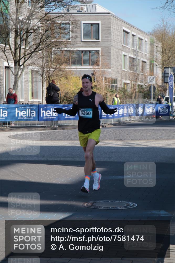 06.04.2025 - 44. Internationalen Wilhelmsburger Insellauf A. Gomolzig http://msf.ph/oto/7581474 06.04.2025 10:07:50 Ziel 3260 meine-sportfotos.de