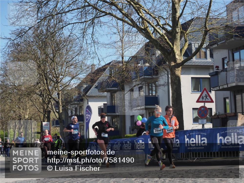 06.04.2025 - 44. Internationalen Wilhelmsburger Insellauf Luisa Fischer http://msf.ph/oto/7581490 06.04.2025 10:45:37 Ziel 4182, 3550, 3313, 3867, 3999, 4456 meine-sportfotos.de