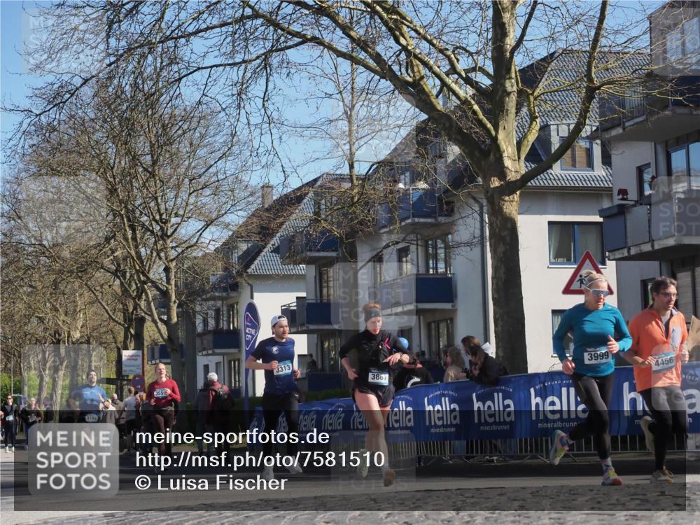 06.04.2025 - 44. Internationalen Wilhelmsburger Insellauf Luisa Fischer http://msf.ph/oto/7581510 06.04.2025 10:45:38 Ziel 4182, 3556, 3313, 3867, 3999, 4456 meine-sportfotos.de