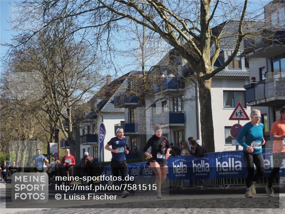 06.04.2025 - 44. Internationalen Wilhelmsburger Insellauf Luisa Fischer http://msf.ph/oto/7581515 06.04.2025 10:45:38 Ziel 4182, 3550, 313, 380, 3999, 0 meine-sportfotos.de