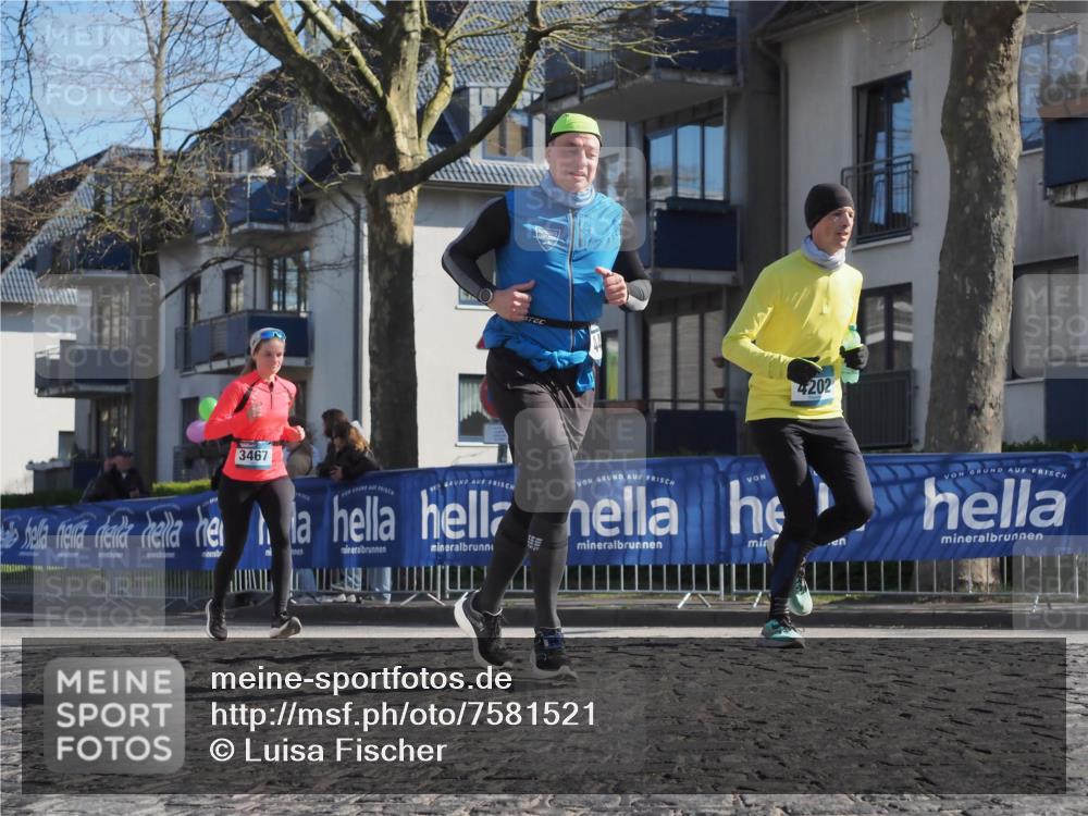 06.04.2025 - 44. Internationalen Wilhelmsburger Insellauf Luisa Fischer http://msf.ph/oto/7581521 06.04.2025 10:40:34 Ziel 4202, 3467 meine-sportfotos.de