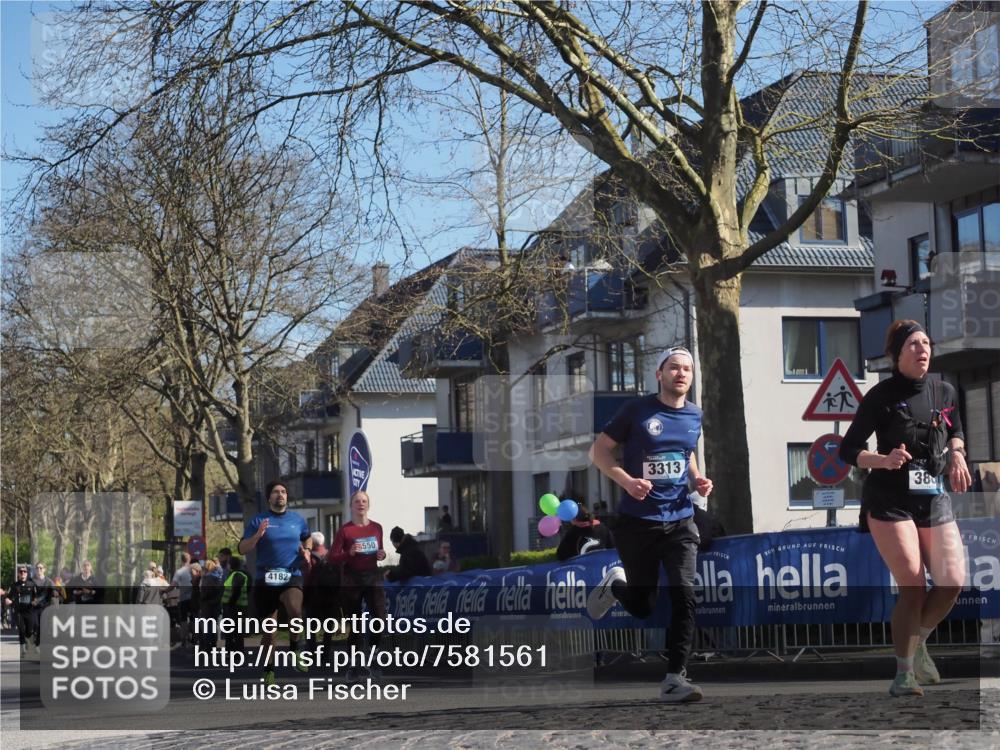 06.04.2025 - 44. Internationalen Wilhelmsburger Insellauf Luisa Fischer http://msf.ph/oto/7581561 06.04.2025 10:45:40 Ziel 4182, 550, 3313, 38 meine-sportfotos.de
