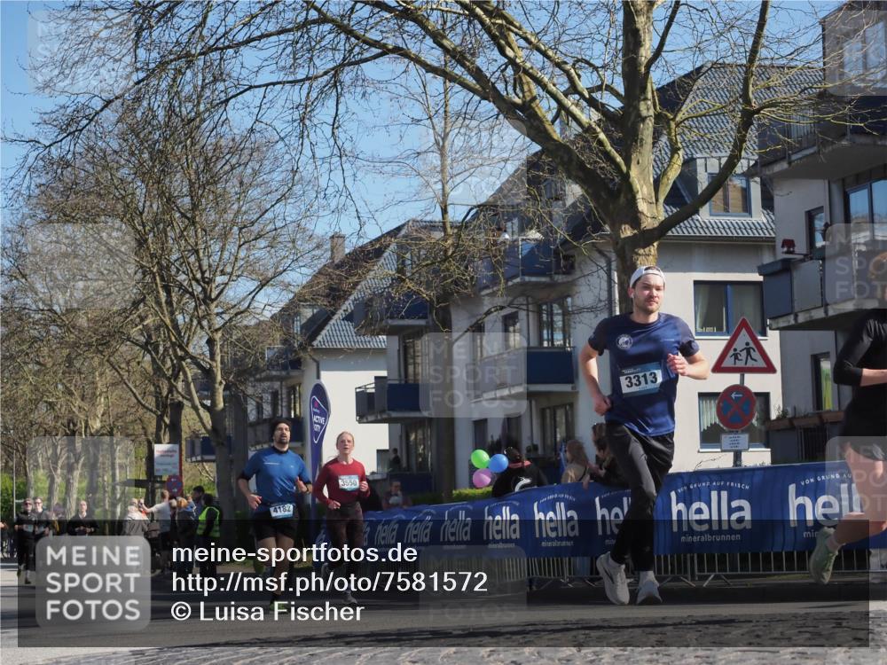 06.04.2025 - 44. Internationalen Wilhelmsburger Insellauf Luisa Fischer http://msf.ph/oto/7581572 06.04.2025 10:45:40 Ziel 3313, 7, 4182, 3550 meine-sportfotos.de