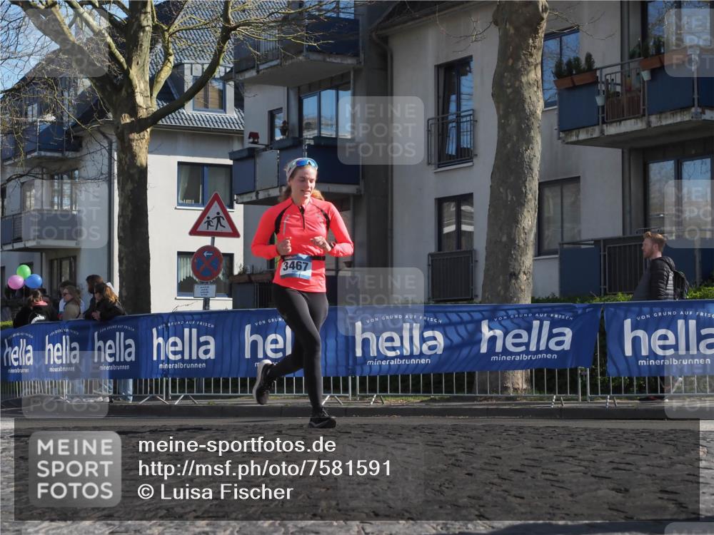 06.04.2025 - 44. Internationalen Wilhelmsburger Insellauf Luisa Fischer http://msf.ph/oto/7581591 06.04.2025 10:40:35 Ziel 3467 meine-sportfotos.de