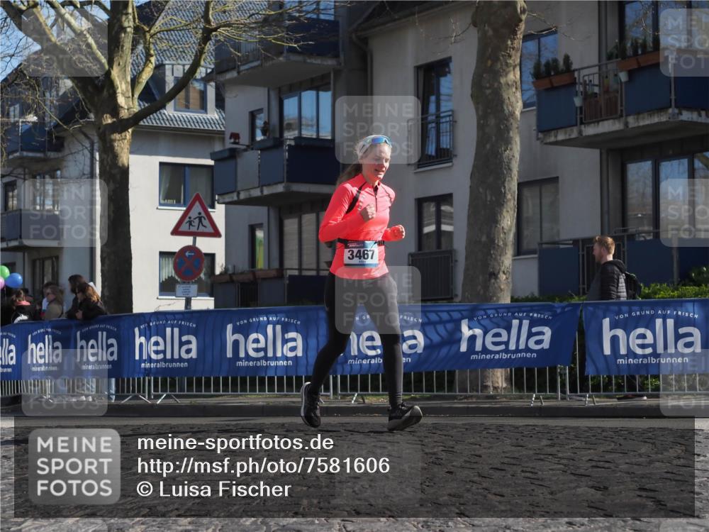 06.04.2025 - 44. Internationalen Wilhelmsburger Insellauf Luisa Fischer http://msf.ph/oto/7581606 06.04.2025 10:40:36 Ziel 3467 meine-sportfotos.de