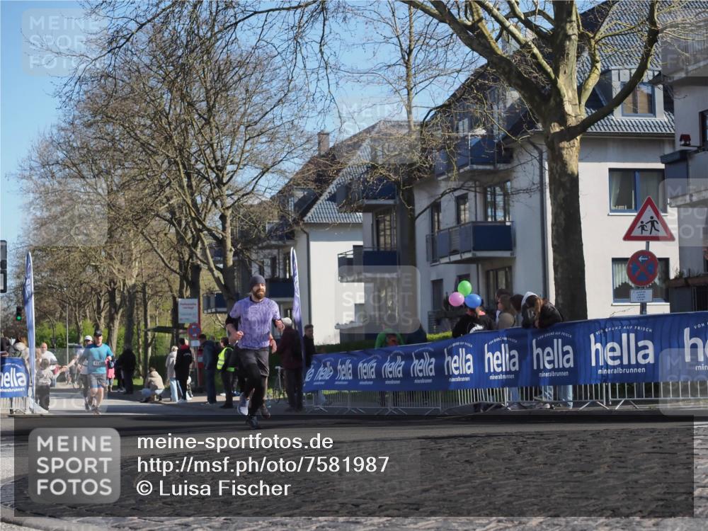 06.04.2025 - 44. Internationalen Wilhelmsburger Insellauf Luisa Fischer http://msf.ph/oto/7581987 06.04.2025 10:40:58 Ziel  meine-sportfotos.de