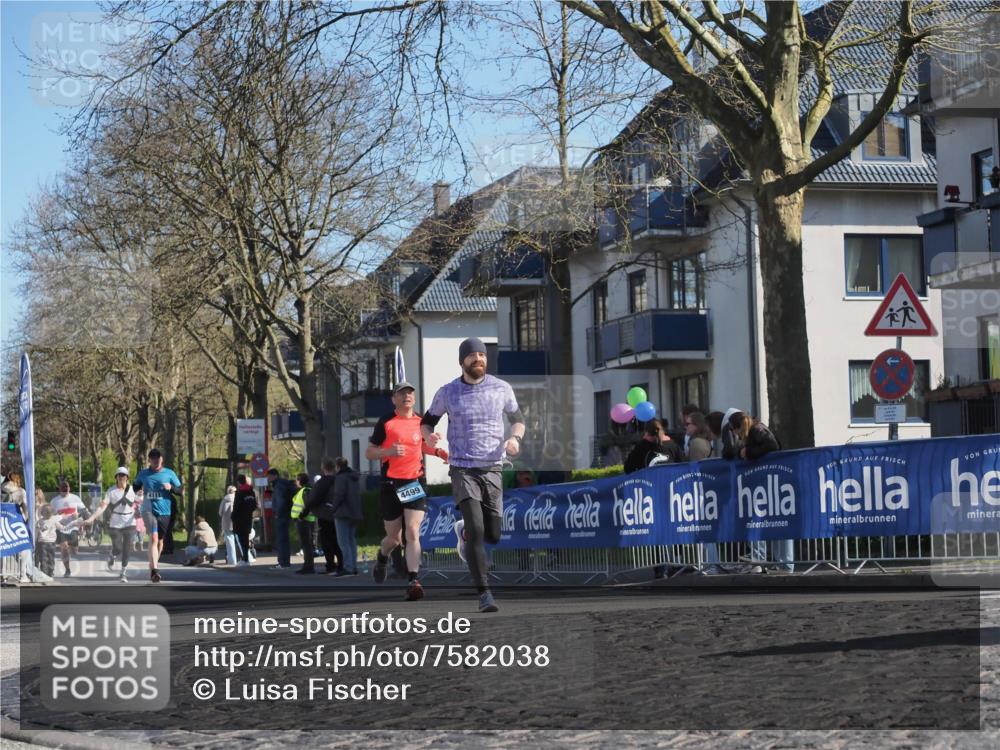 06.04.2025 - 44. Internationalen Wilhelmsburger Insellauf Luisa Fischer http://msf.ph/oto/7582038 06.04.2025 10:40:59 Ziel 4111, 4499 meine-sportfotos.de