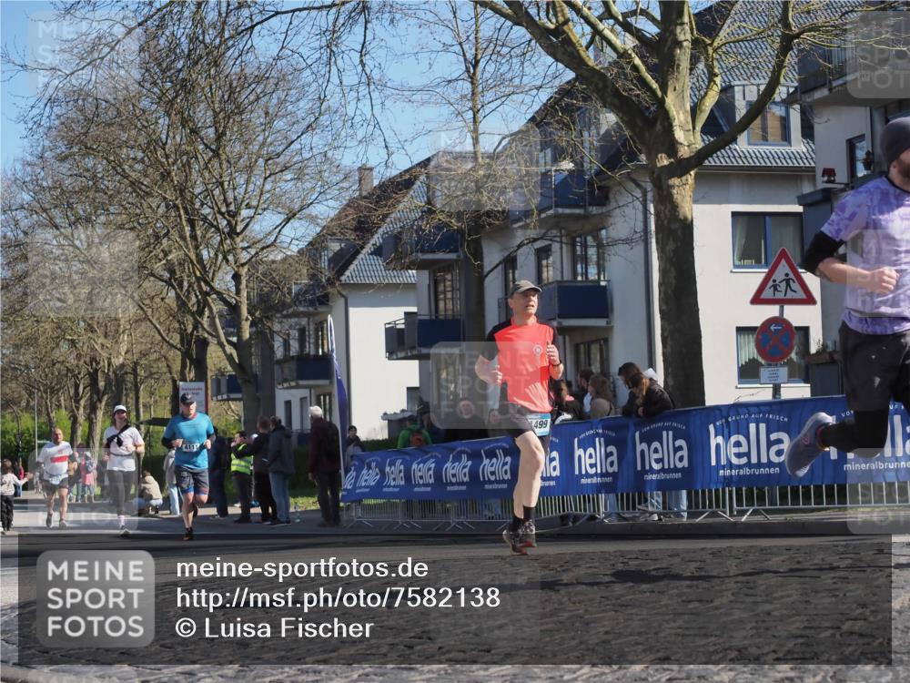 06.04.2025 - 44. Internationalen Wilhelmsburger Insellauf Luisa Fischer http://msf.ph/oto/7582138 06.04.2025 10:41:01 Ziel 499 meine-sportfotos.de