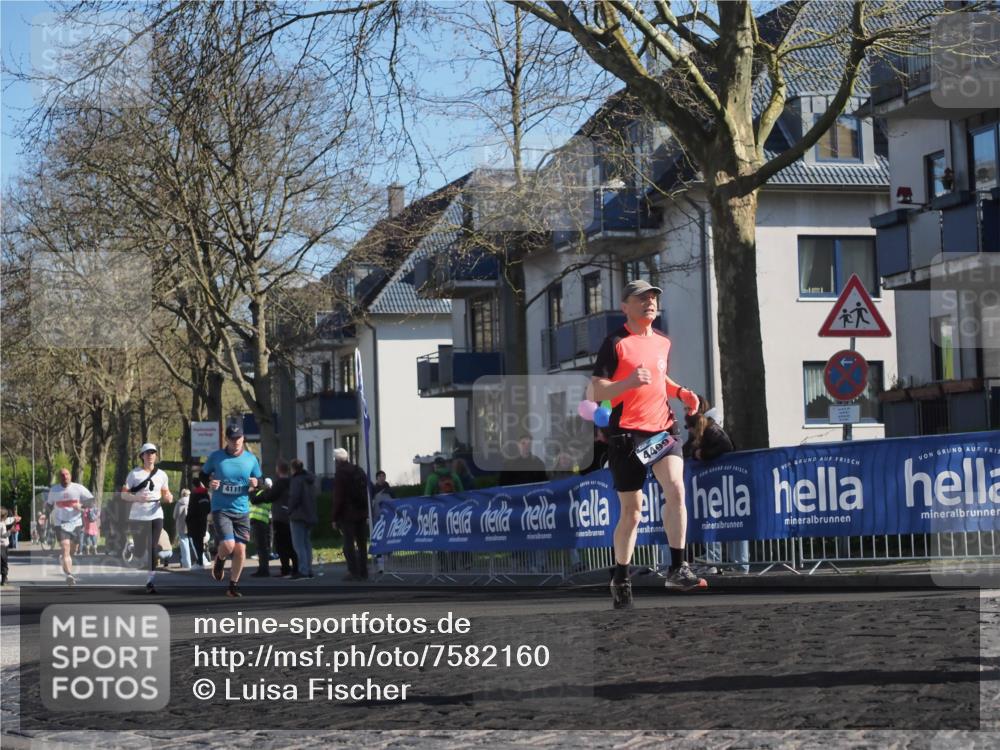 06.04.2025 - 44. Internationalen Wilhelmsburger Insellauf Luisa Fischer http://msf.ph/oto/7582160 06.04.2025 10:41:01 Ziel 4499, 4111 meine-sportfotos.de