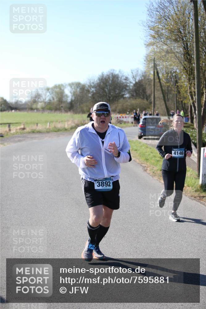 06.04.2025 - 44. Internationalen Wilhelmsburger Insellauf Jannik Wohlers http://msf.ph/oto/7595881 06.04.2025 10:34:39 Laufen 3892, 4146 meine-sportfotos.de