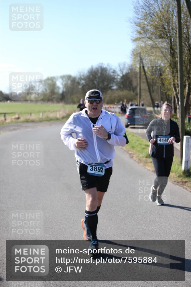 06.04.2025 - 44. Internationalen Wilhelmsburger Insellauf Jannik Wohlers http://msf.ph/oto/7595884 06.04.2025 10:34:39 Laufen 3892, 4146 meine-sportfotos.de