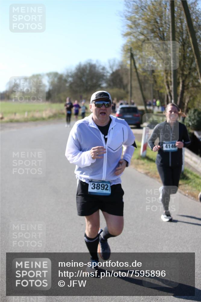 06.04.2025 - 44. Internationalen Wilhelmsburger Insellauf Jannik Wohlers http://msf.ph/oto/7595896 06.04.2025 10:34:39 Laufen 3892, 4146 meine-sportfotos.de