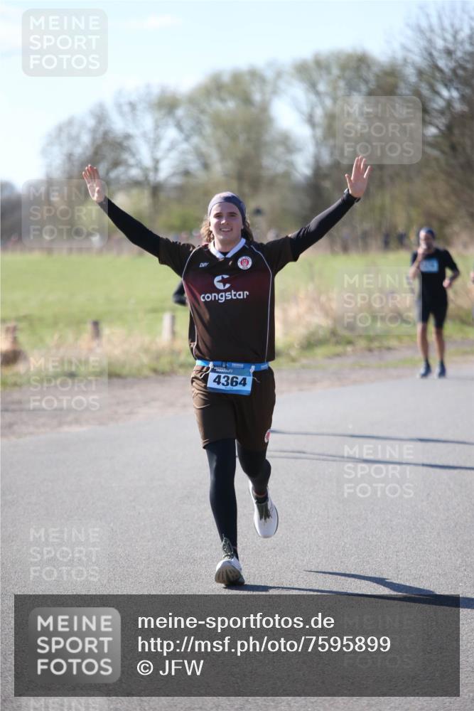 06.04.2025 - 44. Internationalen Wilhelmsburger Insellauf Jannik Wohlers http://msf.ph/oto/7595899 06.04.2025 10:34:46 Laufen 4364 meine-sportfotos.de