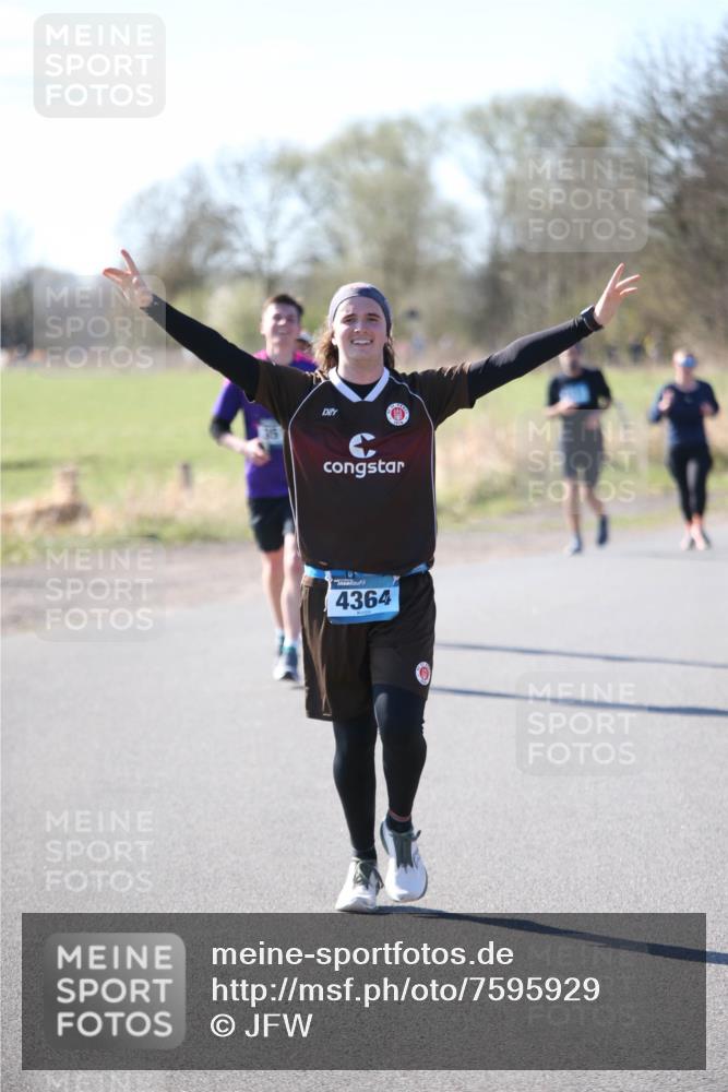 06.04.2025 - 44. Internationalen Wilhelmsburger Insellauf Jannik Wohlers http://msf.ph/oto/7595929 06.04.2025 10:34:47 Laufen 4364 meine-sportfotos.de