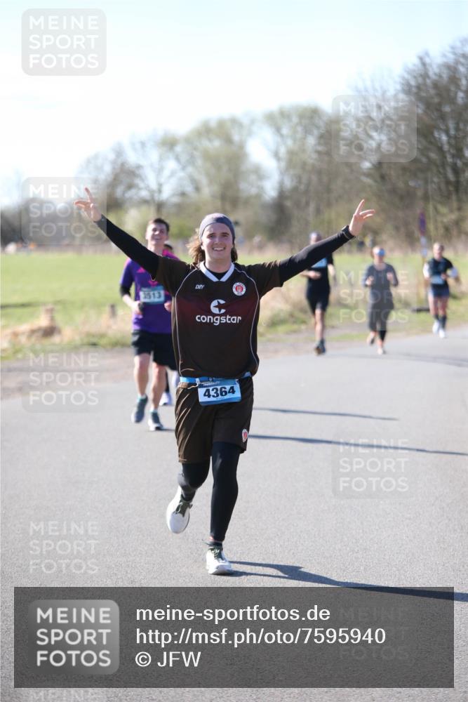 06.04.2025 - 44. Internationalen Wilhelmsburger Insellauf Jannik Wohlers http://msf.ph/oto/7595940 06.04.2025 10:34:47 Laufen 3513, 4364 meine-sportfotos.de