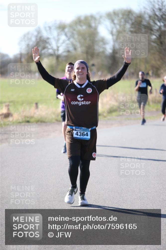 06.04.2025 - 44. Internationalen Wilhelmsburger Insellauf Jannik Wohlers http://msf.ph/oto/7596165 06.04.2025 10:34:47 Laufen 4364 meine-sportfotos.de