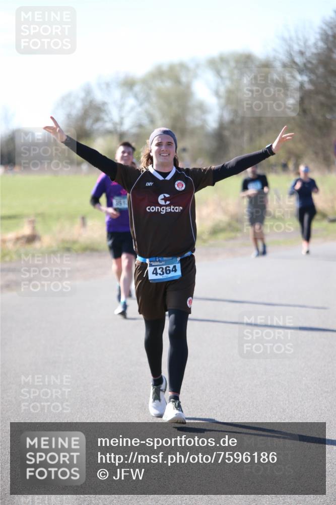 06.04.2025 - 44. Internationalen Wilhelmsburger Insellauf Jannik Wohlers http://msf.ph/oto/7596186 06.04.2025 10:34:47 Laufen 36, 1, 4364 meine-sportfotos.de