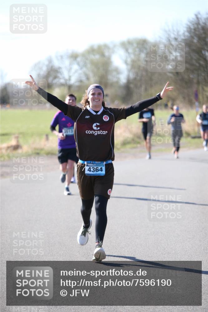 06.04.2025 - 44. Internationalen Wilhelmsburger Insellauf Jannik Wohlers http://msf.ph/oto/7596190 06.04.2025 10:34:47 Laufen 3513, 4364 meine-sportfotos.de