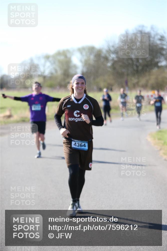 06.04.2025 - 44. Internationalen Wilhelmsburger Insellauf Jannik Wohlers http://msf.ph/oto/7596212 06.04.2025 10:34:48 Laufen 4364 meine-sportfotos.de