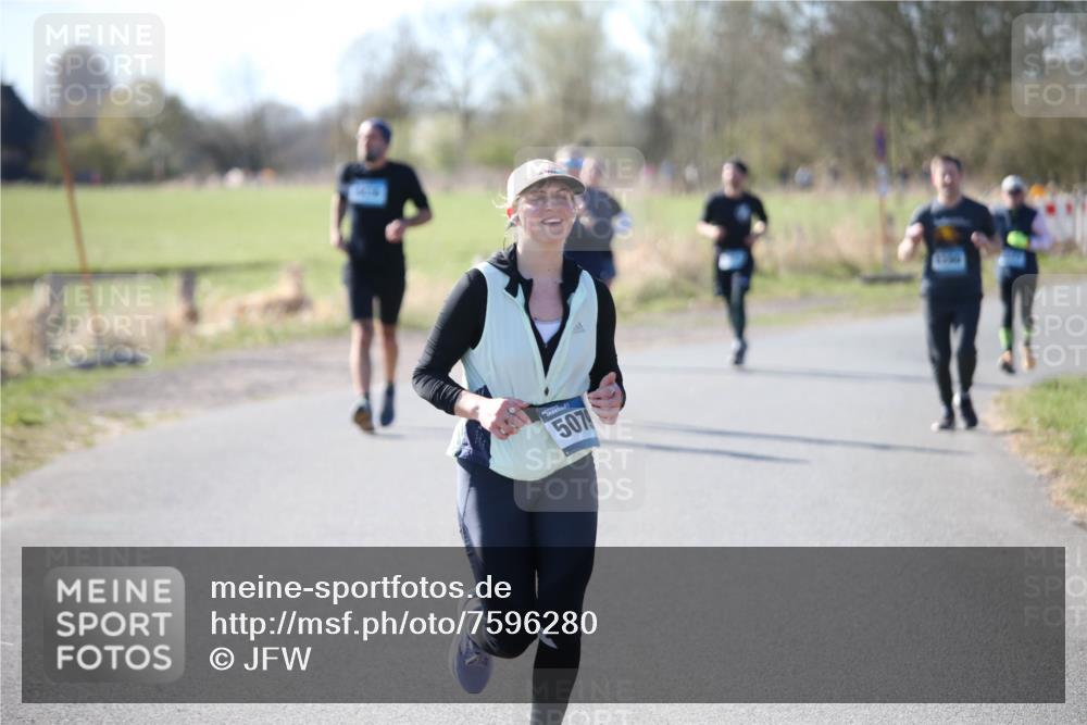 06.04.2025 - 44. Internationalen Wilhelmsburger Insellauf Jannik Wohlers http://msf.ph/oto/7596280 06.04.2025 10:34:53 Laufen 507 meine-sportfotos.de