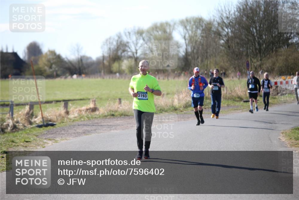 06.04.2025 - 44. Internationalen Wilhelmsburger Insellauf Jannik Wohlers http://msf.ph/oto/7596402 06.04.2025 10:35:06 Laufen 3193, 4357 meine-sportfotos.de