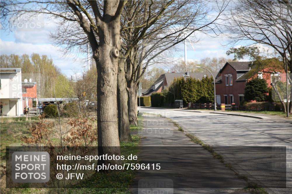 06.04.2025 - 44. Internationalen Wilhelmsburger Insellauf Jannik Wohlers http://msf.ph/oto/7596415 06.04.2025 10:45:11 Laufen  meine-sportfotos.de