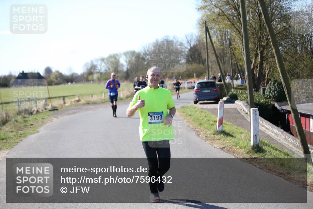 06.04.2025 - 44. Internationalen Wilhelmsburger Insellauf Jannik Wohlers http://msf.ph/oto/7596432 06.04.2025 10:35:09 Laufen 3193 meine-sportfotos.de