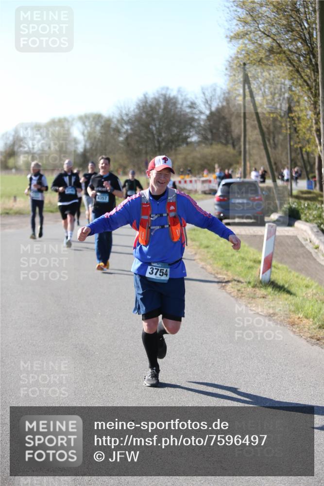 06.04.2025 - 44. Internationalen Wilhelmsburger Insellauf Jannik Wohlers http://msf.ph/oto/7596497 06.04.2025 10:35:15 Laufen 4357, 3754 meine-sportfotos.de