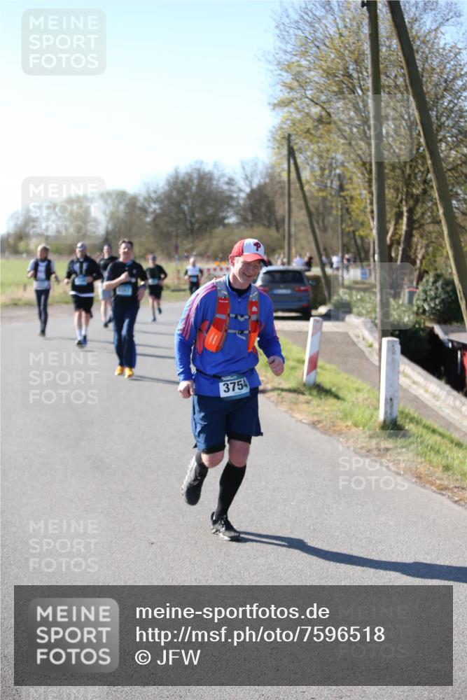 06.04.2025 - 44. Internationalen Wilhelmsburger Insellauf Jannik Wohlers http://msf.ph/oto/7596518 06.04.2025 10:35:15 Laufen 3754 meine-sportfotos.de