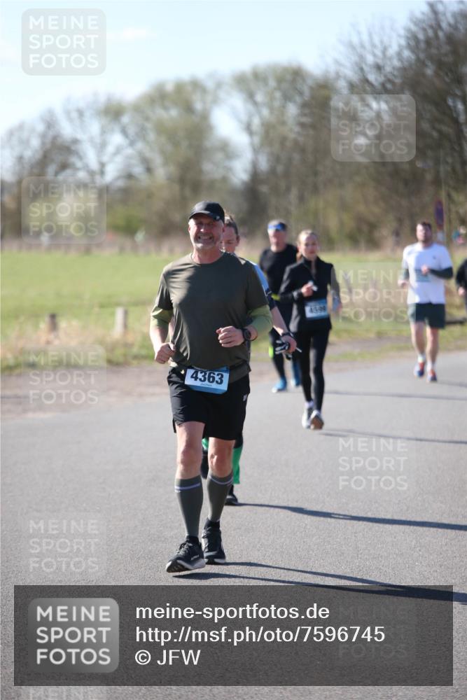 06.04.2025 - 44. Internationalen Wilhelmsburger Insellauf Jannik Wohlers http://msf.ph/oto/7596745 06.04.2025 10:35:34 Laufen 4363, 4500 meine-sportfotos.de