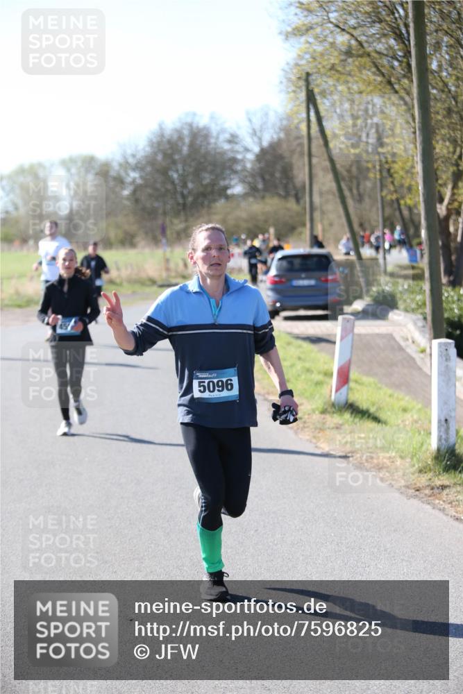 06.04.2025 - 44. Internationalen Wilhelmsburger Insellauf Jannik Wohlers http://msf.ph/oto/7596825 06.04.2025 10:35:39 Laufen 5096 meine-sportfotos.de