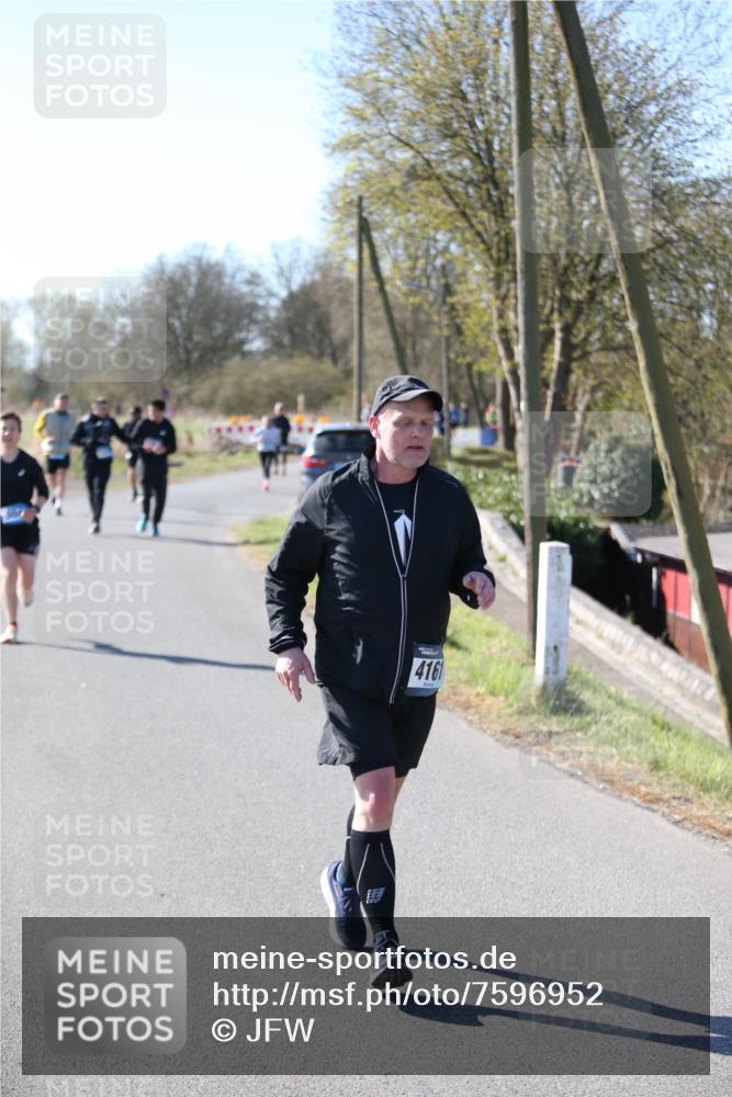 06.04.2025 - 44. Internationalen Wilhelmsburger Insellauf Jannik Wohlers http://msf.ph/oto/7596952 06.04.2025 10:35:49 Laufen 4161 meine-sportfotos.de