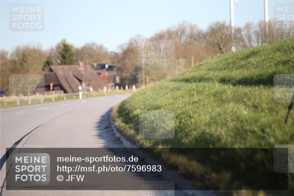06.04.2025 - 44. Internationalen Wilhelmsburger Insellauf Jannik Wohlers http://msf.ph/oto/7596983 06.04.2025 08:59:36 Laufen  meine-sportfotos.de