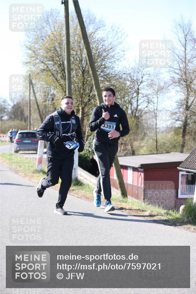 06.04.2025 - 44. Internationalen Wilhelmsburger Insellauf Jannik Wohlers http://msf.ph/oto/7597021 06.04.2025 10:35:57 Laufen 33, 3393 meine-sportfotos.de