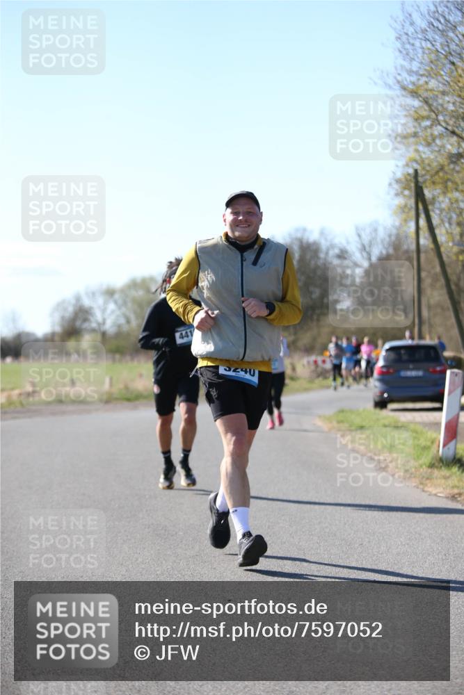 06.04.2025 - 44. Internationalen Wilhelmsburger Insellauf Jannik Wohlers http://msf.ph/oto/7597052 06.04.2025 10:35:59 Laufen 441 meine-sportfotos.de