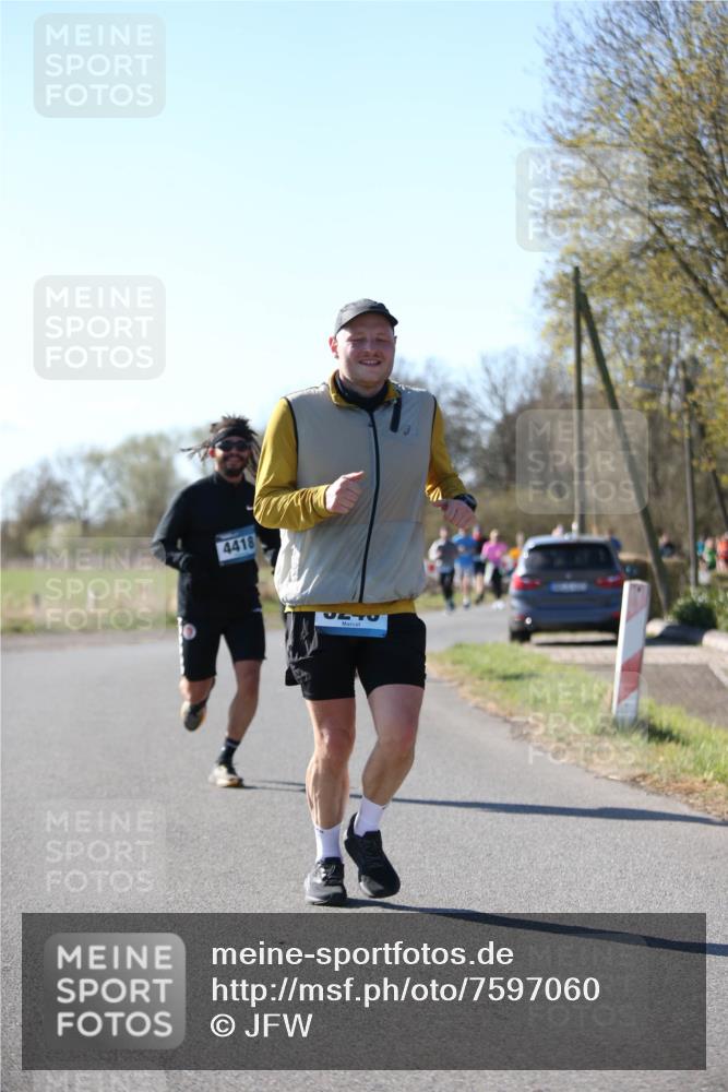 06.04.2025 - 44. Internationalen Wilhelmsburger Insellauf Jannik Wohlers http://msf.ph/oto/7597060 06.04.2025 10:35:59 Laufen 4418 meine-sportfotos.de