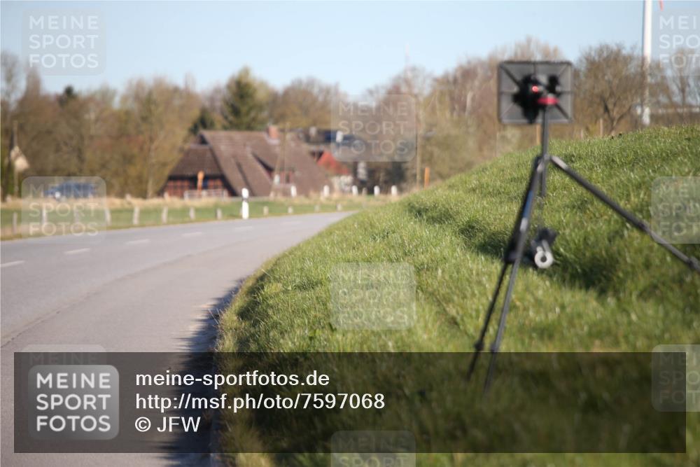 06.04.2025 - 44. Internationalen Wilhelmsburger Insellauf Jannik Wohlers http://msf.ph/oto/7597068 06.04.2025 09:09:20 Laufen  meine-sportfotos.de