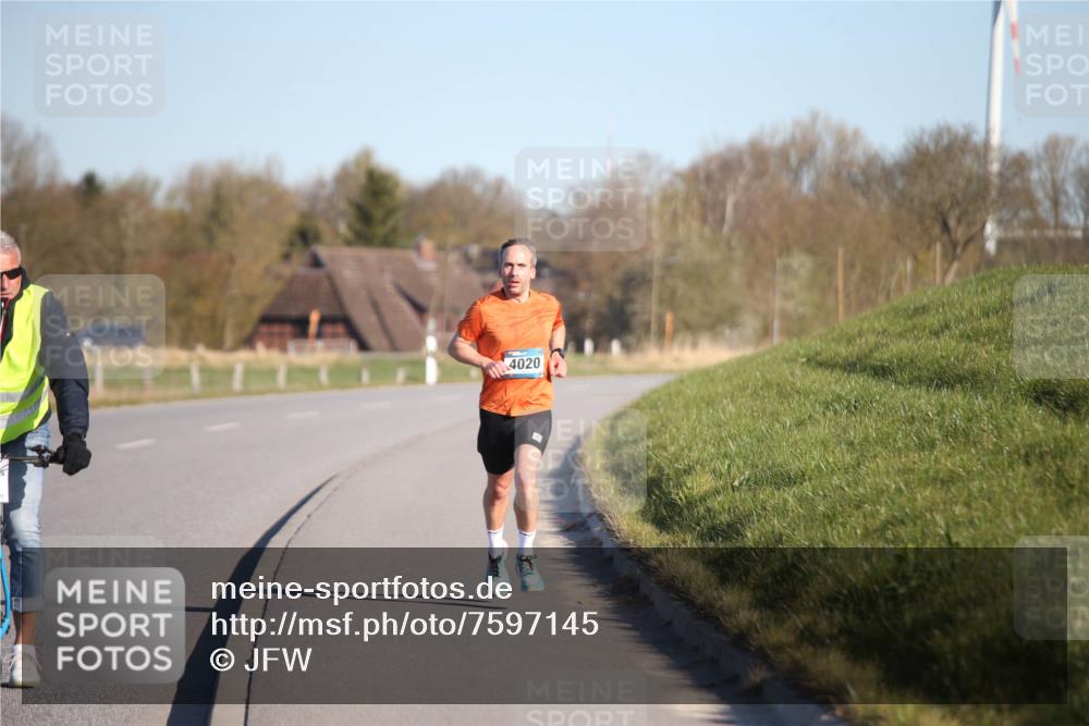 06.04.2025 - 44. Internationalen Wilhelmsburger Insellauf Jannik Wohlers http://msf.ph/oto/7597145 06.04.2025 09:15:32 Laufen 4020 meine-sportfotos.de