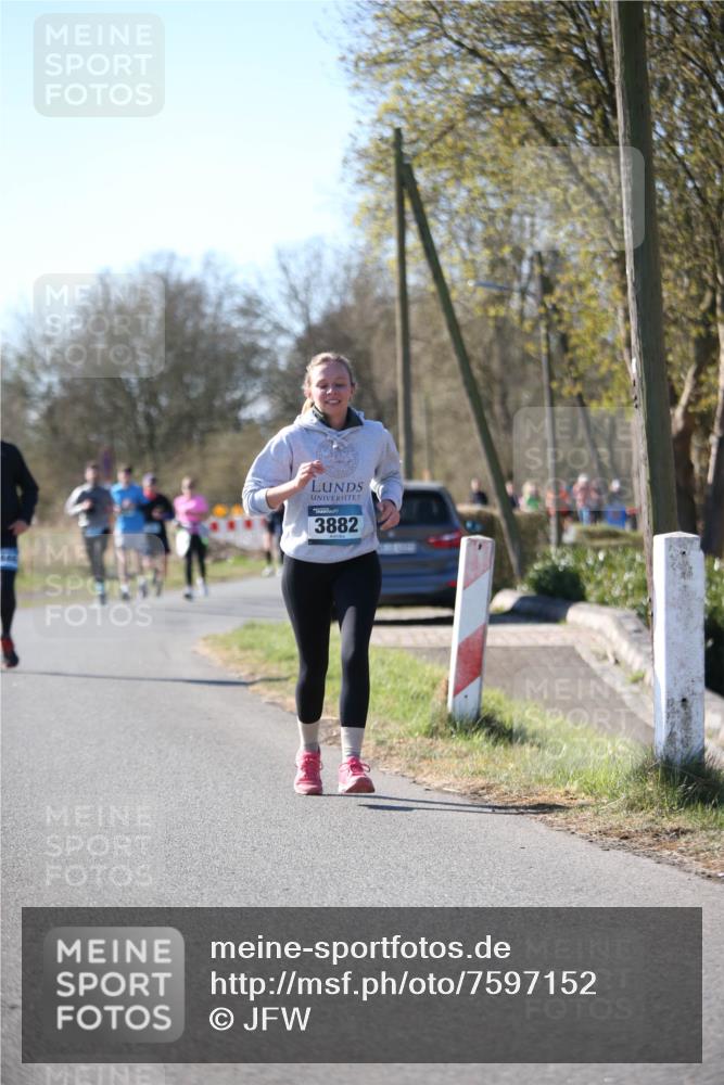 06.04.2025 - 44. Internationalen Wilhelmsburger Insellauf Jannik Wohlers http://msf.ph/oto/7597152 06.04.2025 10:36:03 Laufen 3882 meine-sportfotos.de