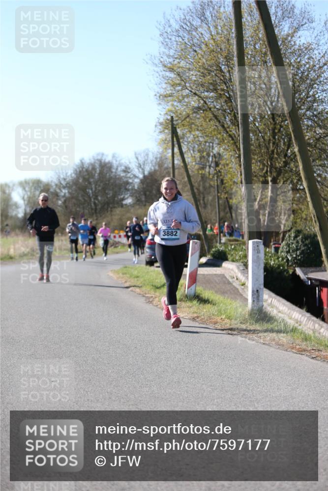 06.04.2025 - 44. Internationalen Wilhelmsburger Insellauf Jannik Wohlers http://msf.ph/oto/7597177 06.04.2025 10:36:03 Laufen 3882 meine-sportfotos.de