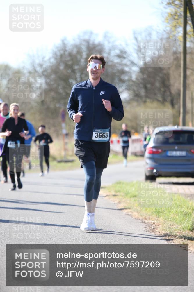 06.04.2025 - 44. Internationalen Wilhelmsburger Insellauf Jannik Wohlers http://msf.ph/oto/7597209 06.04.2025 10:36:14 Laufen 3663 meine-sportfotos.de