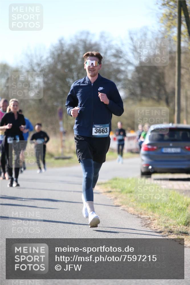 06.04.2025 - 44. Internationalen Wilhelmsburger Insellauf Jannik Wohlers http://msf.ph/oto/7597215 06.04.2025 10:36:14 Laufen 3663 meine-sportfotos.de