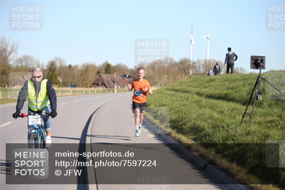 06.04.2025 - 44. Internationalen Wilhelmsburger Insellauf Jannik Wohlers http://msf.ph/oto/7597224 06.04.2025 09:15:34 Laufen 4020 meine-sportfotos.de