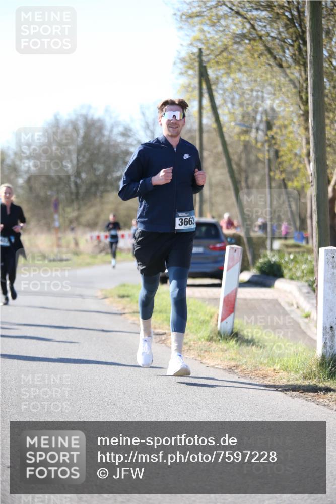 06.04.2025 - 44. Internationalen Wilhelmsburger Insellauf Jannik Wohlers http://msf.ph/oto/7597228 06.04.2025 10:36:15 Laufen 3663 meine-sportfotos.de